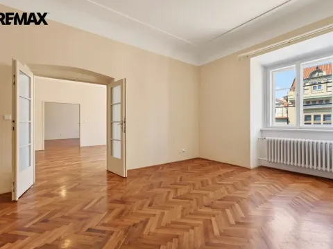 Pronájem bytu 3+1, Praha - Staré Město, Staroměstské náměstí, 130 m2