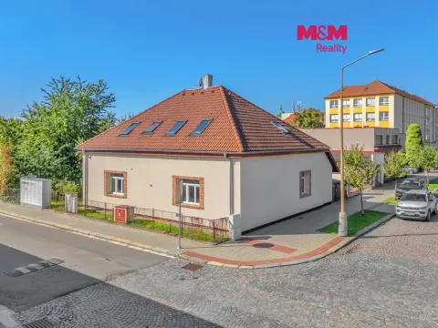 Prodej rodinného domu, Holice, Růžičkova, 150 m2