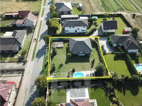 Prodej rodinného domu, Dřísy, Hlavní, 102 m2