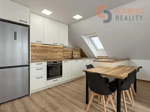 Prodej bytu 3+kk, Lednice, Komenského, 77 m2