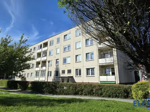 Prodej bytu 3+1, Zlaté Hory, Na Sídlišti, 68 m2