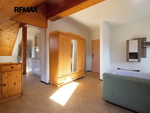 Pronájem bytu 1+kk, Senohraby, U školky, 46 m2