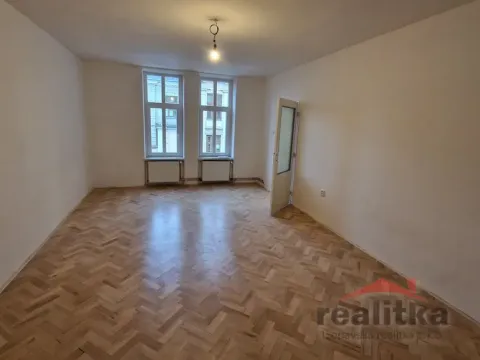 Pronájem bytu 3+1, Opava - Předměstí, Komenského, 106 m2