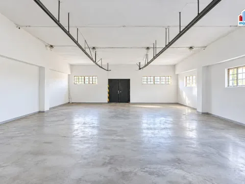 Pronájem skladu, Stod, Plzeňská, 2000 m2