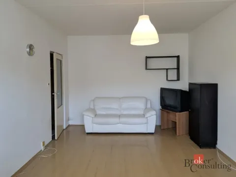 Pronájem bytu 1+1, Plzeň - Severní Předměstí, Strážnická, 38 m2