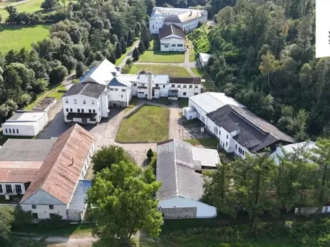 Pronájem skladu, Batelov, Tovární, 10000 m2