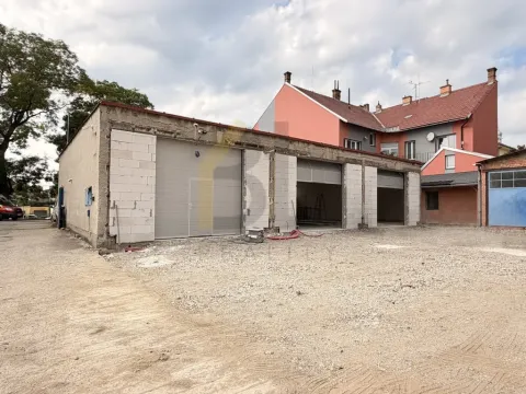 Pronájem garáže, Hodonín, Sadová, 72 m2