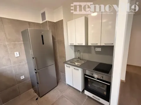 Pronájem bytu 1+kk, Pardubice - Polabiny, kpt. Bartoše, 28 m2