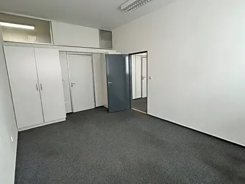 Pronájem kanceláře, Brno, Jana Babáka, 32 m2