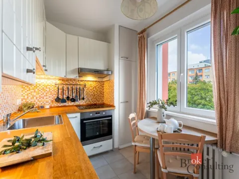 Prodej bytu 2+1, Praha - Vokovice, Africká, 48 m2