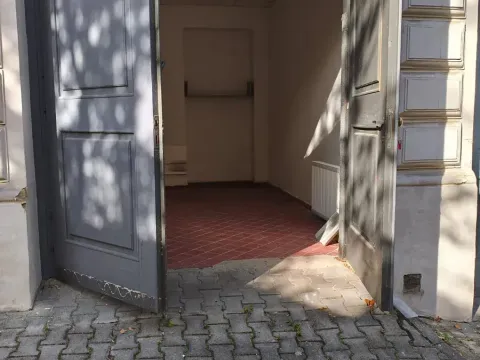 Pronájem garáže, Karlovy Vary, Moravská, 15 m2