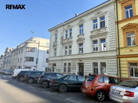 Pronájem bytu 2+kk, Praha - Košíře, Holečkova, 36 m2