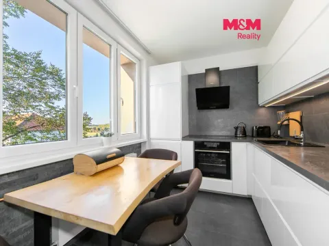 Prodej bytu 3+1, Líně, Vodárenská, 61 m2