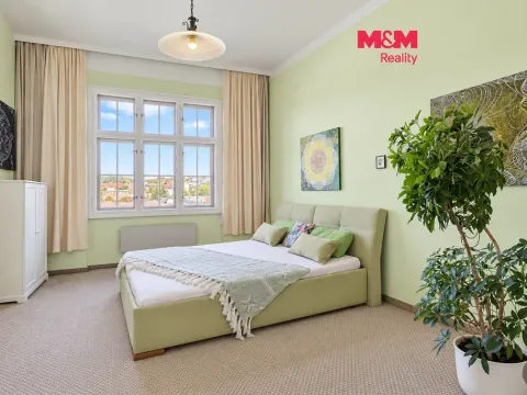 Prodej bytu 1+1, Karlovy Vary, Západní, 41 m2