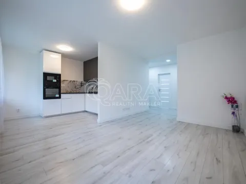 Prodej bytu 3+kk, Praha - Střížkov, Rumburská, 61 m2