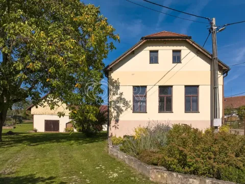 Prodej rodinného domu, Postupice - Čelivo, 451 m2