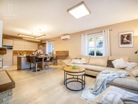 Prodej rodinného domu, Mladá Boleslav, Koněvova, 236 m2