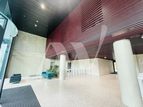 Pronájem kanceláře, Praha - Karlín, Rohanské nábřeží, 769 m2
