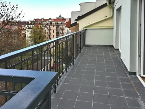 Pronájem bytu 1+kk, Praha - Žižkov, Slavíkova, 42 m2
