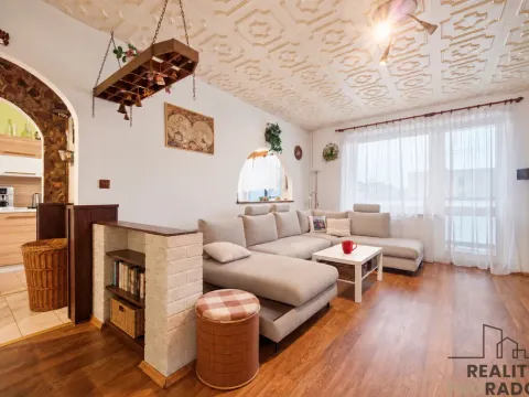 Prodej bytu 3+1, Lázně Bohdaneč, Za Sokolovnou, 80 m2