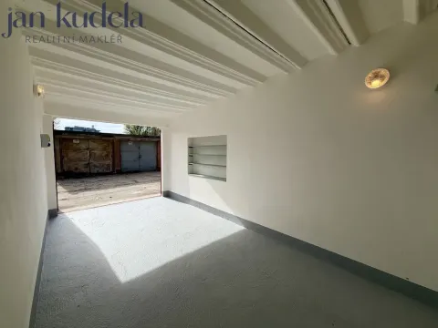 Prodej garáže, Brno, Třískalova, 15 m2