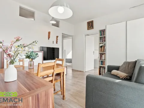 Prodej bytu 3+1, Zlín, třída Svobody, 58 m2