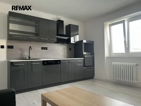 Pronájem bytu 2+kk, Kladno, Vodárenská, 36 m2