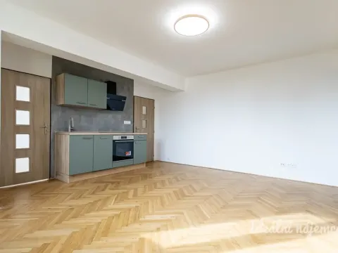 Pronájem bytu 2+kk, Kolín - Kolín II, Tyršova, 36 m2