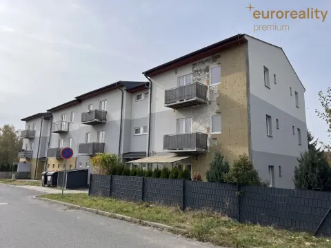 Prodej bytu 2+kk, Tachov, Na Třešňovce, 37 m2