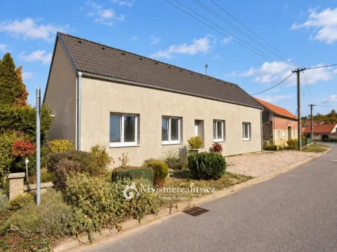 Prodej rodinného domu, Žerůtky, 193 m2