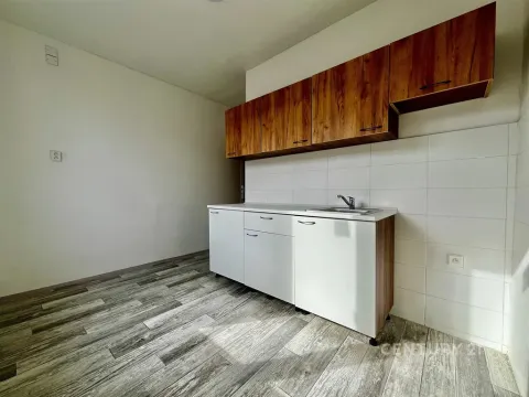 Pronájem bytu 1+1, Jirkov, Ervěnická, 35 m2
