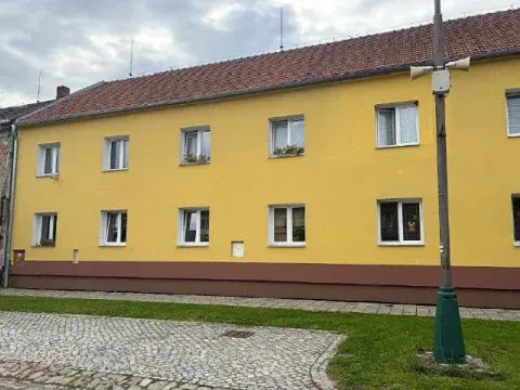 Dražba bytu 2+1, Příkazy, 43 m2