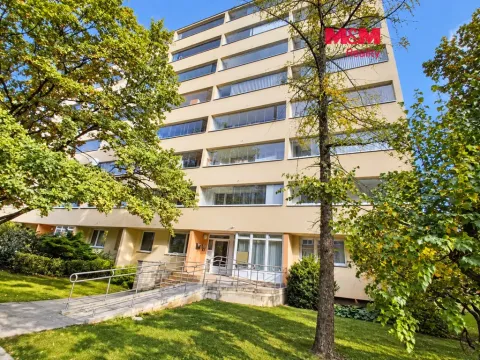 Pronájem bytu 1+kk, Praha - Prosek, Lovosická, 34 m2