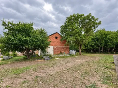 Prodej komerční nemovitosti, Vrbice, 700 m2