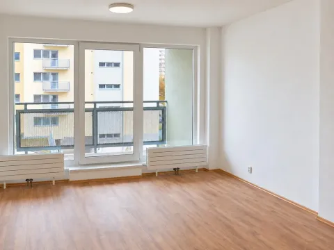Prodej bytu 2+kk, Pardubice - Polabiny, Bělehradská, 67 m2
